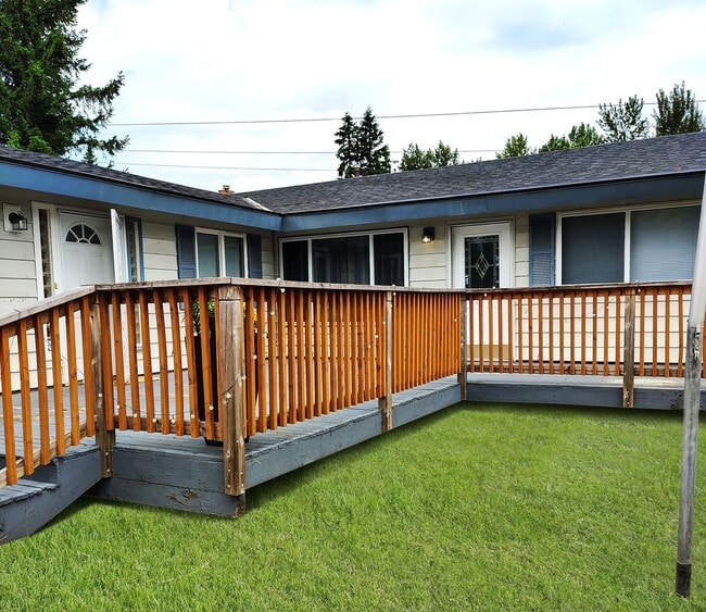Building Photo - **** KENT RAMBLER in friendly neighborhood... Rental