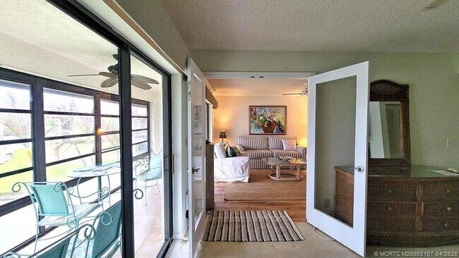 Photo - 911 SW South River Dr Unit 206