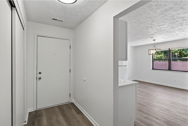 Photo - 3175 Roesch Blvd