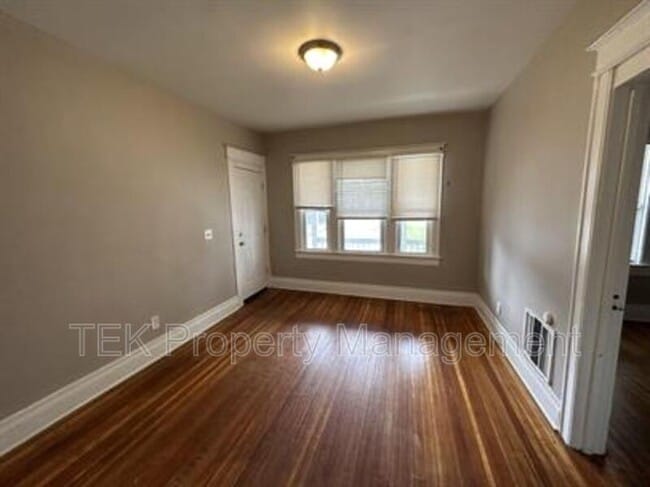 Photo - 94 Scrantom St