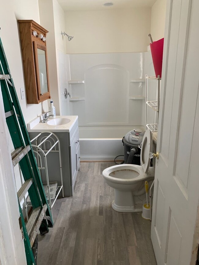 Photo - Downtown Buena Vista 2nd floor apartment 5BR, 1 Ba