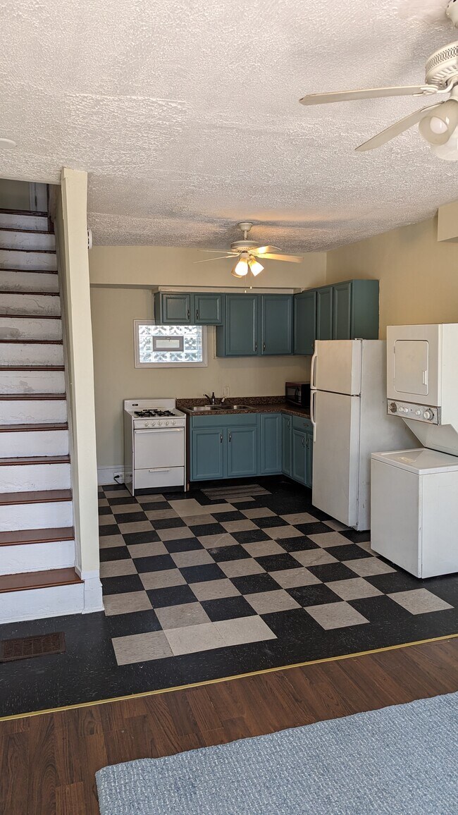 Photo - 227 Shedaker St