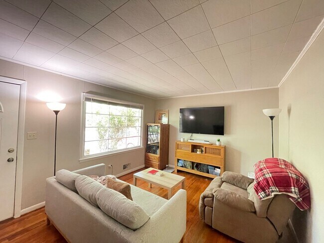 Photo - Knottingham Home Available