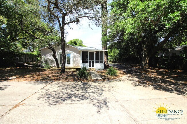 Nice 2 Bedroom Cottage in Mary Esther! - Nice 2 Bedroom Cottage in Mary Esther! House