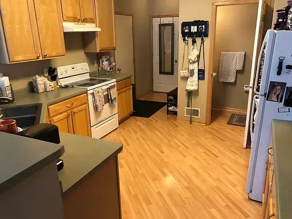 Photo - 1866 Pintail Ave