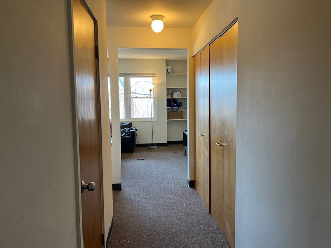 Photo - Ravenwood Apartments