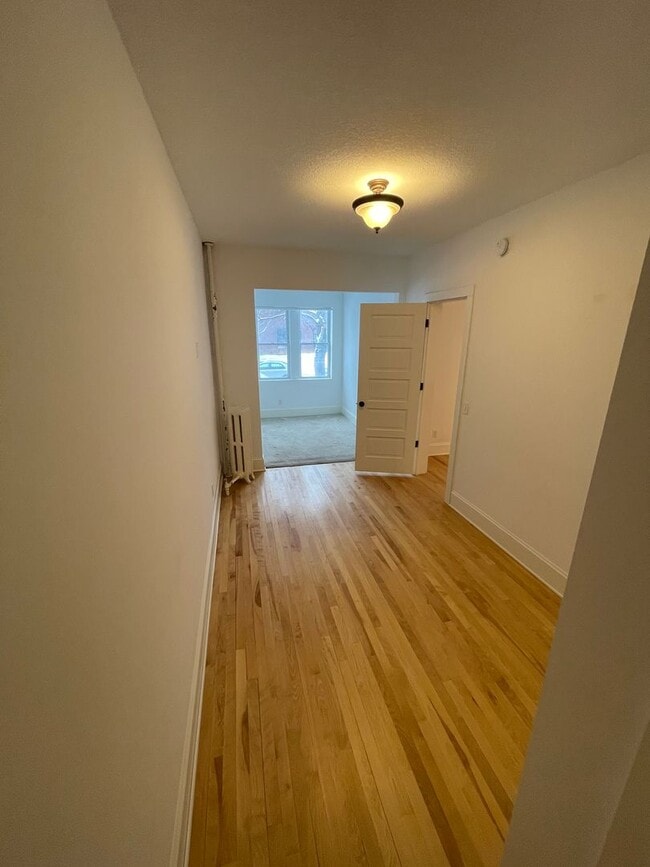 2118 Dupont Avenue S