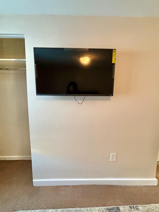 Photo - 815 N Caroline St