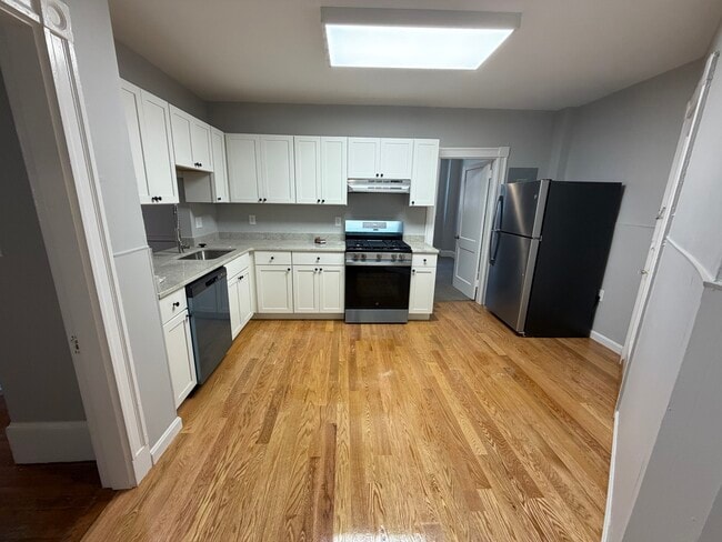 Building Photo - 11 Park St Unit 3