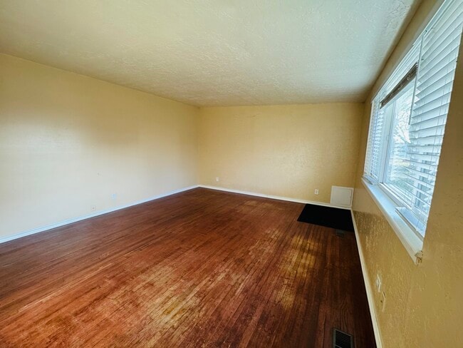 Photo - 5756 S 2700 W Unidad Duplex Apartment 5756