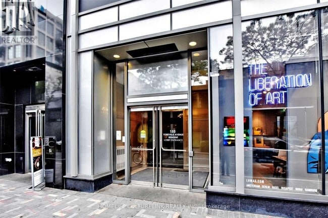 Photo - 155 Yorkville Ave Unité 2410