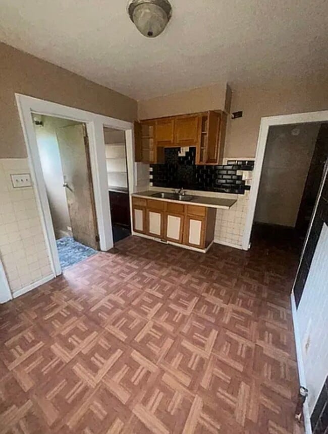 Photo - 3BEDRM SINGLE FAMILY HOME or DAYCARE AVAIL 6/1