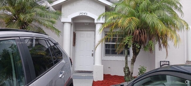 Building Photo - 14045 SW 121st Pl Unit 5-24 Rental