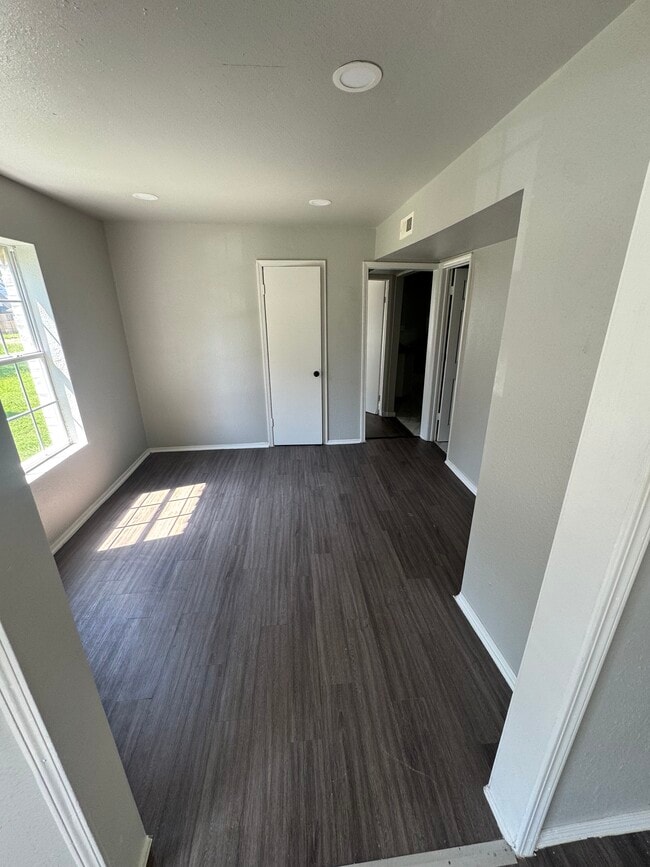 Photo - 514 N Ash Ave