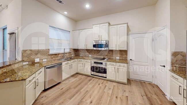 Photo - 4233 Swan Forest Dr Unit C