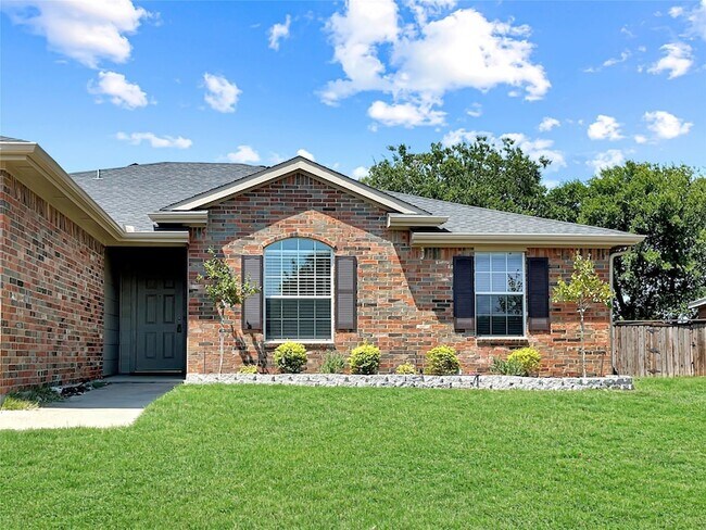 Photo - 3457 Newgate St