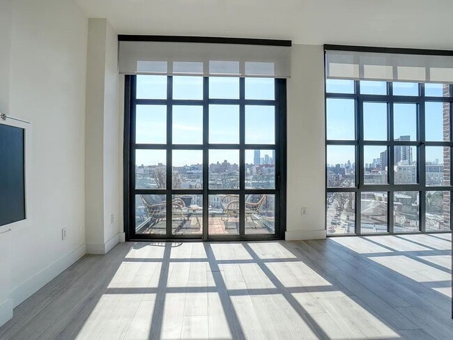 Photo - "Cozy 1-Bedroom Retreat in the Heart of Astoria – Your Perfect Urban Sanctuary!"