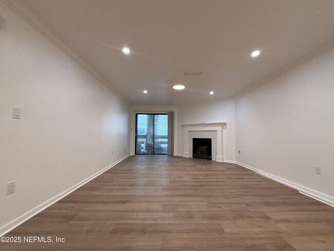 Photo - 1604 Arcadia Dr Unit 209