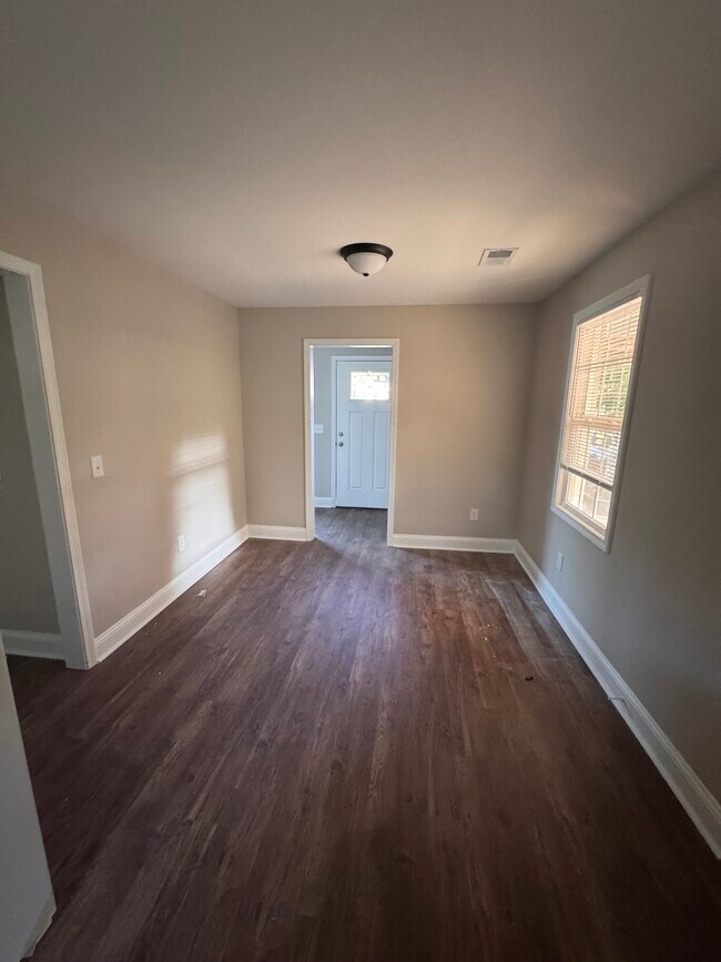 Photo - 914 Wateree Blvd