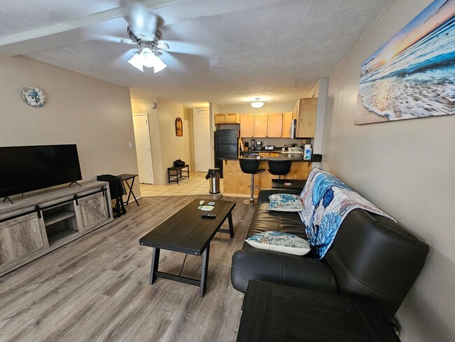 Building Photo - Window AC. Furnished. Near Beaches. (RRLLC) Unit 202