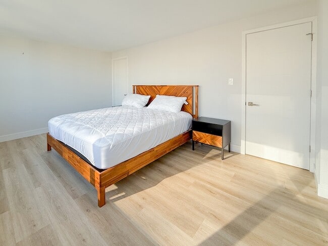 Photo - 336 W Wellington Ave Unidad 1502