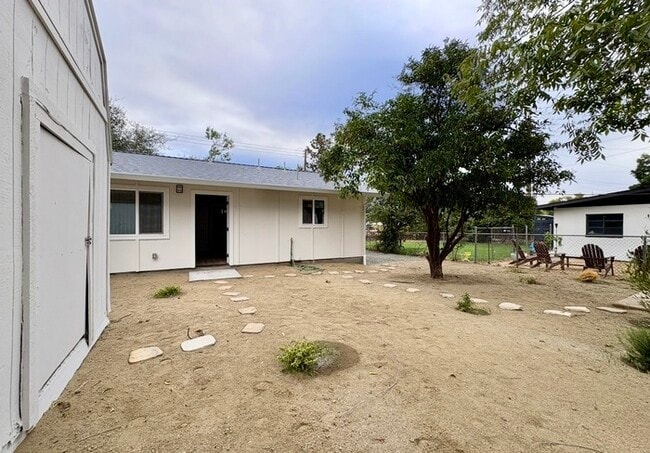 Beautiful 2-bedroom 1 bathroom in Roseville! - Beautiful 2-bedroom 1 bathroom in Roseville!