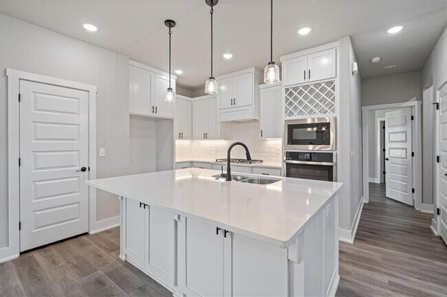 Photo - 7002 SW Basswood Ave