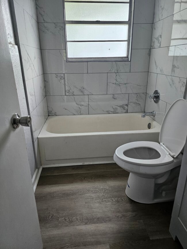 Photo - La Kaye Unit 2