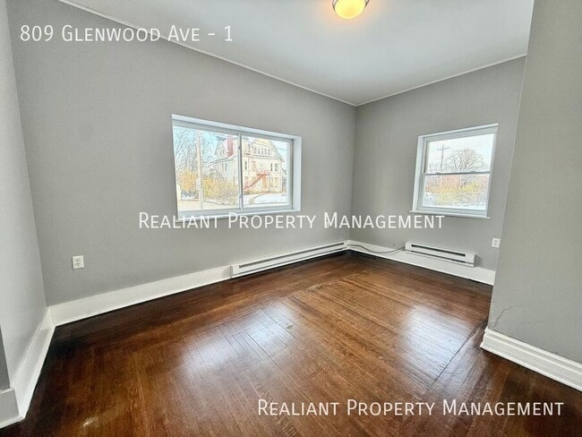 Photo - 809 Glenwood Ave Unit 1