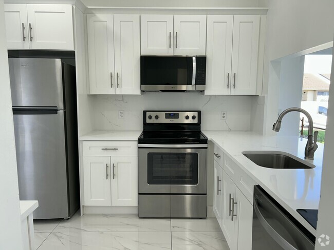 Building Photo - 10212 Boca Bend E Rental