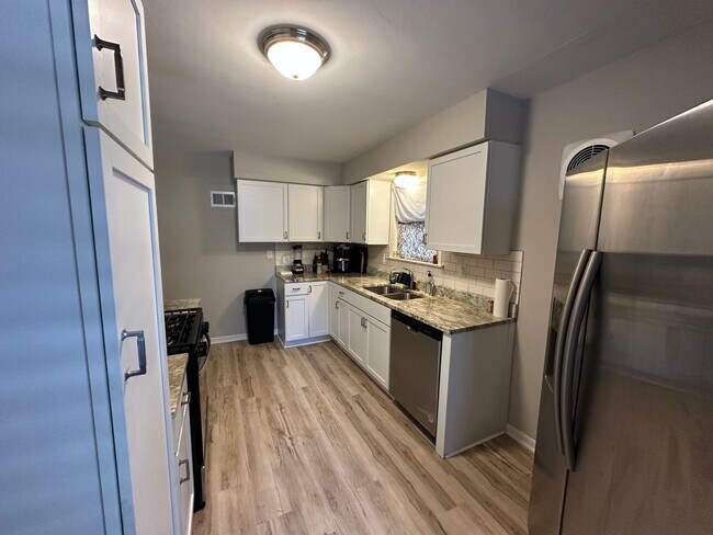 Photo - 2915 N 54th St Unidad 2915-Lower