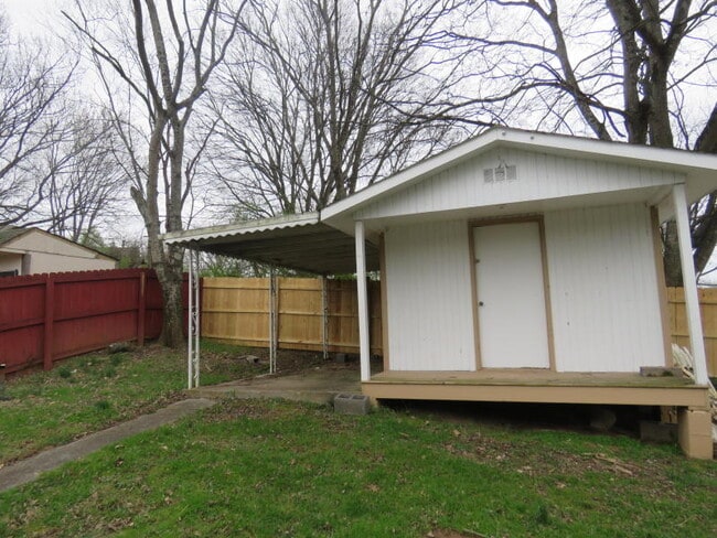 Photo - 106 Persimmon Way