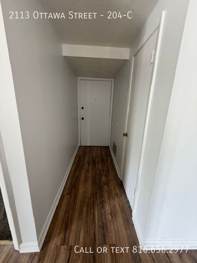 Photo - 2113 Ottawa St Unit 204-C