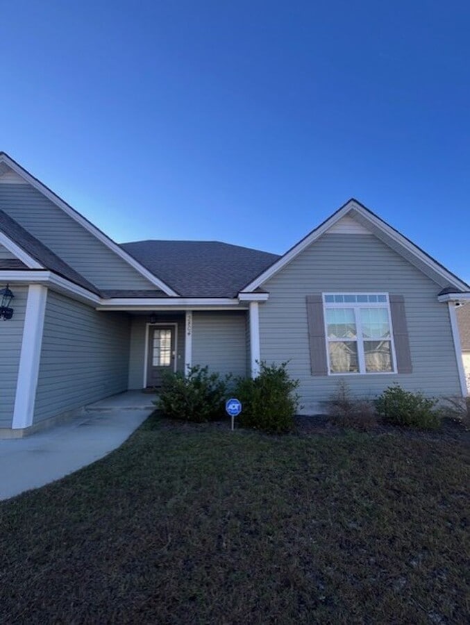 Beautiful home in The Landings S/D - Beautiful home in The Landings S/D