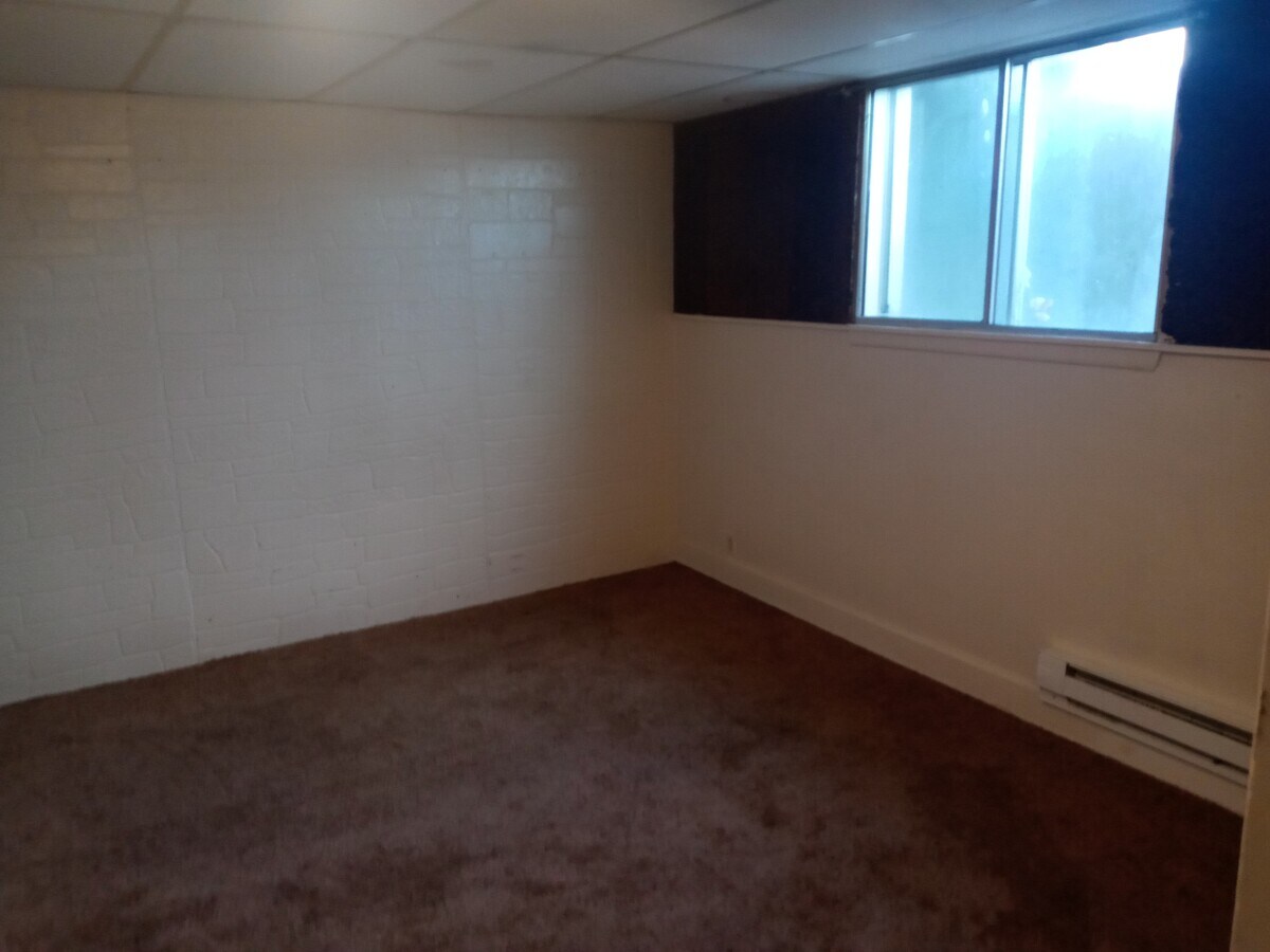 Photo - 340 S Wagon Wheel Dr