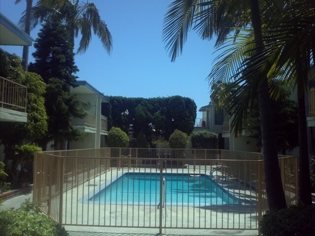 The Glenwood Apartments
