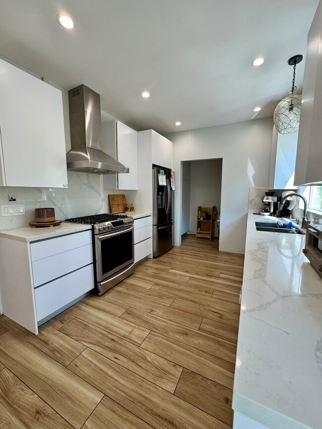 Photo - 8838 Cadillac Ave