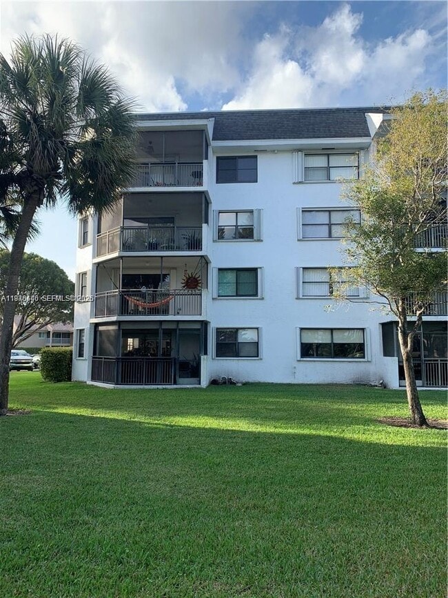 Photo - 16171 Blatt Blvd Unit 413