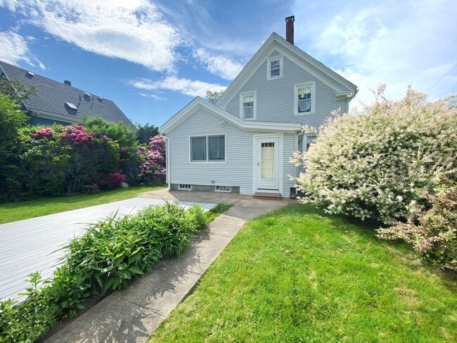 Winter Rental: Hodgkins Cottage - Winter Rental: Hodgkins Cottage