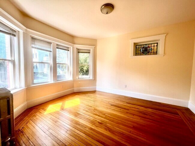 Photo - 102 Trowbridge St Unit 3L