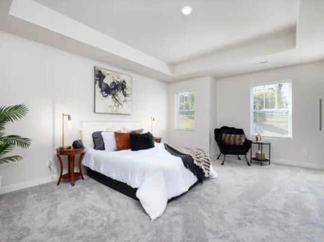 Photo - 2712 Fordham St
