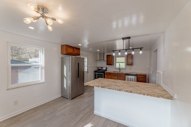 Photo - 3203 Hebron Dr