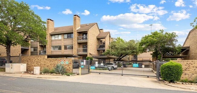 Building Photo - 8888 Tallwood Dr Unit 2313 Rental
