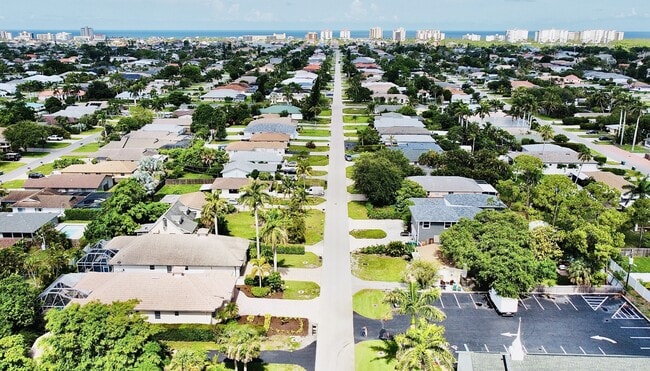 Photo - 754 107th Ave N