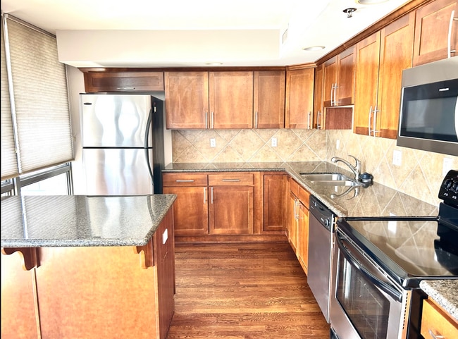 Photo - 600 Admiral Blvd Unit 1104