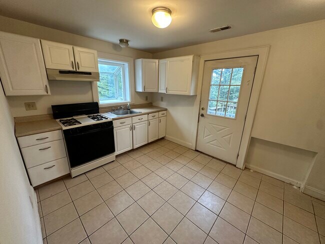 Photo - 212 Jackson Ave