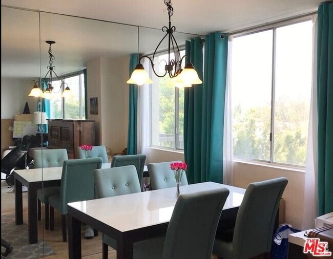 Building Photo - 10747 Wilshire Blvd Unit 708 Rental