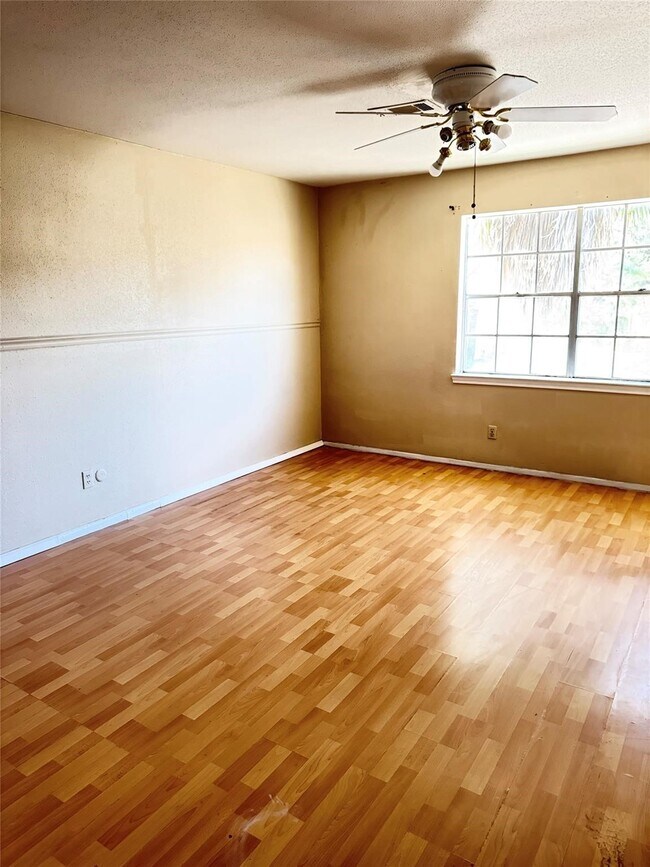 Photo - 7818 Grove Ridge Dr
