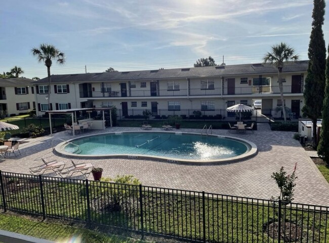 Building Photo - 5505 Hernandes Dr Unit 5505 Hernandes Dr Rental