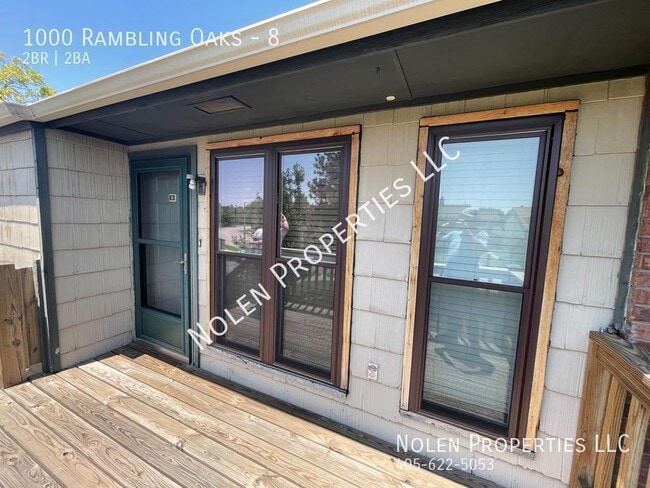 Photo - 1000 Rambling Oaks Dr